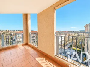 Appartement à Aix-en-Provence (13090)