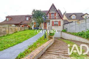 Maison à Domont (95330)