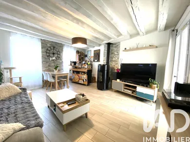 Townhouse in Pommeuse (77515)
