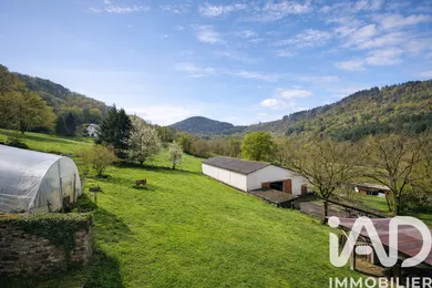 Maison de campagne à Laval-de-Cère (46130)