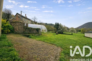 Maison de campagne à Laval-de-Cère (46130)