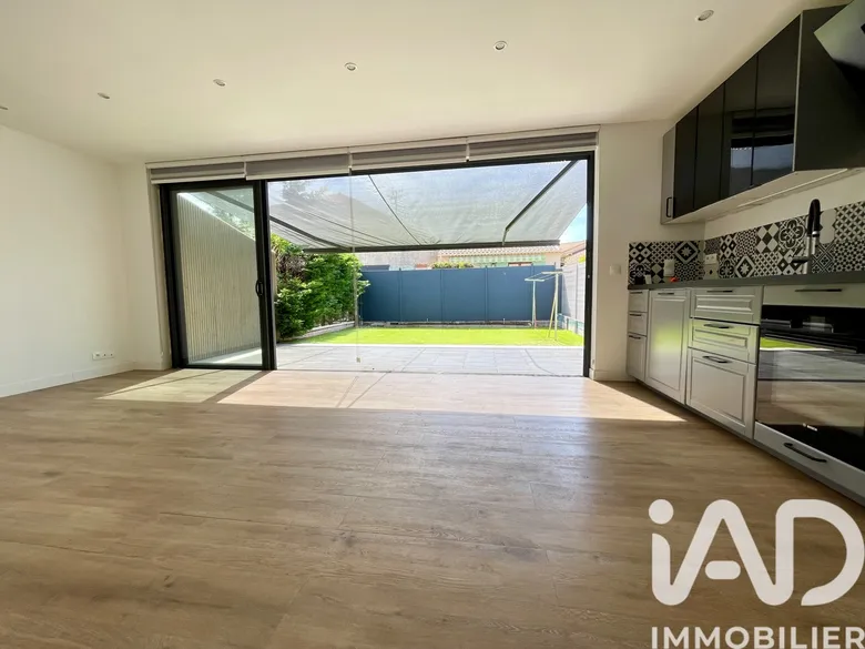 Maison 4 pièces 84 m² · à La Londe-les-Maures · 84 m² · 416 000 €