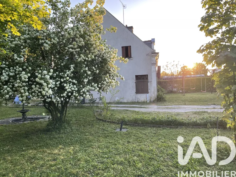 Maison 5 pièces 147 m² · à Montlouis-sur-Loire · 147 m² · 328 000 €