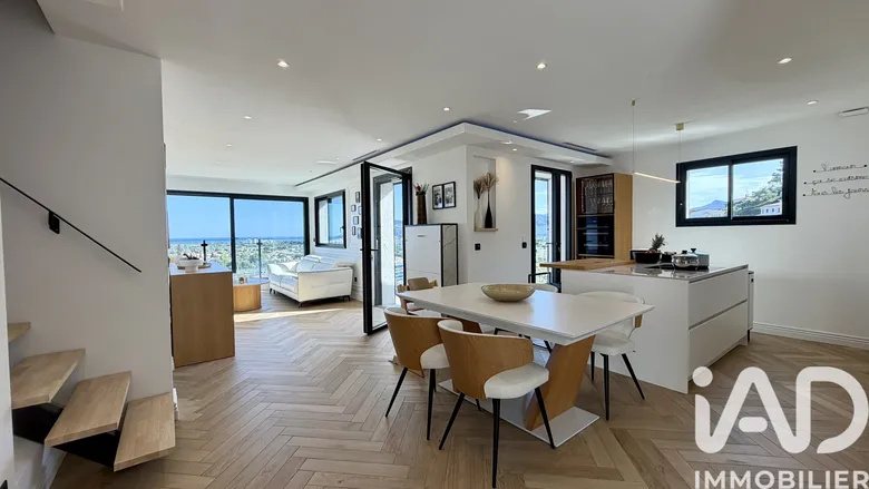 Appartement 4 pièces 88 m² · à Mandelieu-la-Napoule · 88,2 m² · 770 000 €