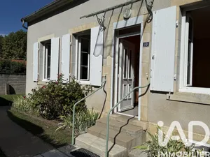 House in Saint-Amand-Montrond (18200)