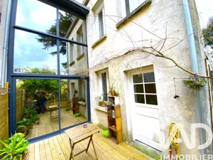 Townhouse in Bordeaux (33000)