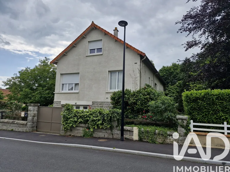 Maison 13 pièces 220 m² · à Combourg · 220 m² · 485 000 €