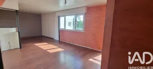 Apartment in Bordeaux (33200)