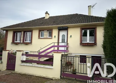 Maison de village à Estrées-Saint-Denis (60190)