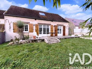 Maison de village à Chalmaison (77650)