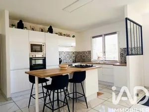 House in Sury-le-Comtal (42450)
