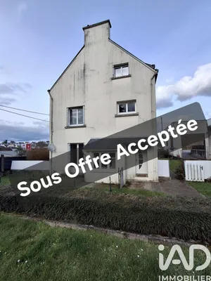 Building in Quimperlé (29300)