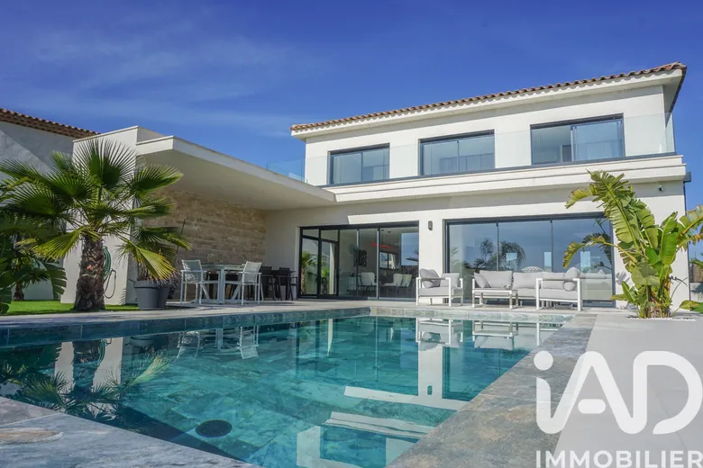 Maison 5 pièces 195 m² · à Puget-sur-Argens · 194,8 m² · 1 059 000 €