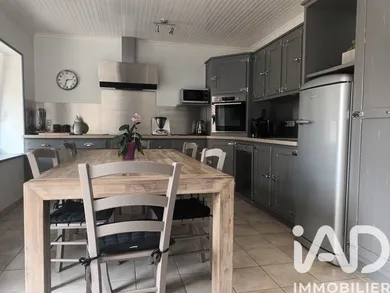 House in Chauray (79180)