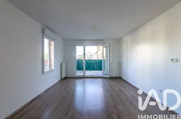 Apartment in Romainville (93230)
