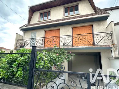 Immeuble à Drancy (93700)