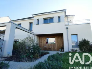 House in Sonchamp (78120)