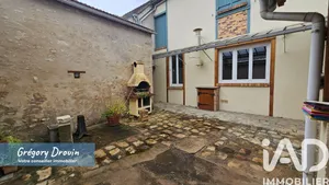 Maison de village à Tousson (77123)