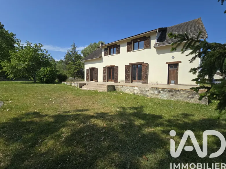 Maison 7 pièces 215 m² · à Nogent-sur-Vernisson · 215 m² · 199 800 €