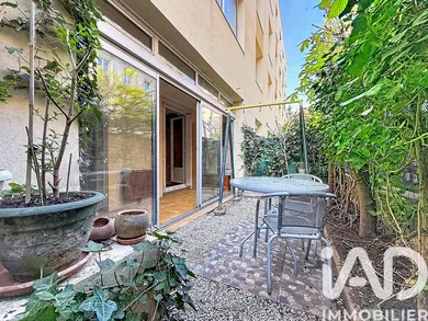 Apartment in Clichy (92110)
