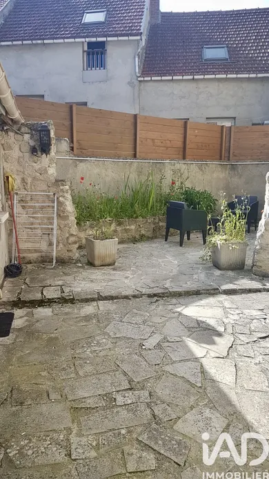 Immeuble à Neuilly-en-Thelle (60530)
