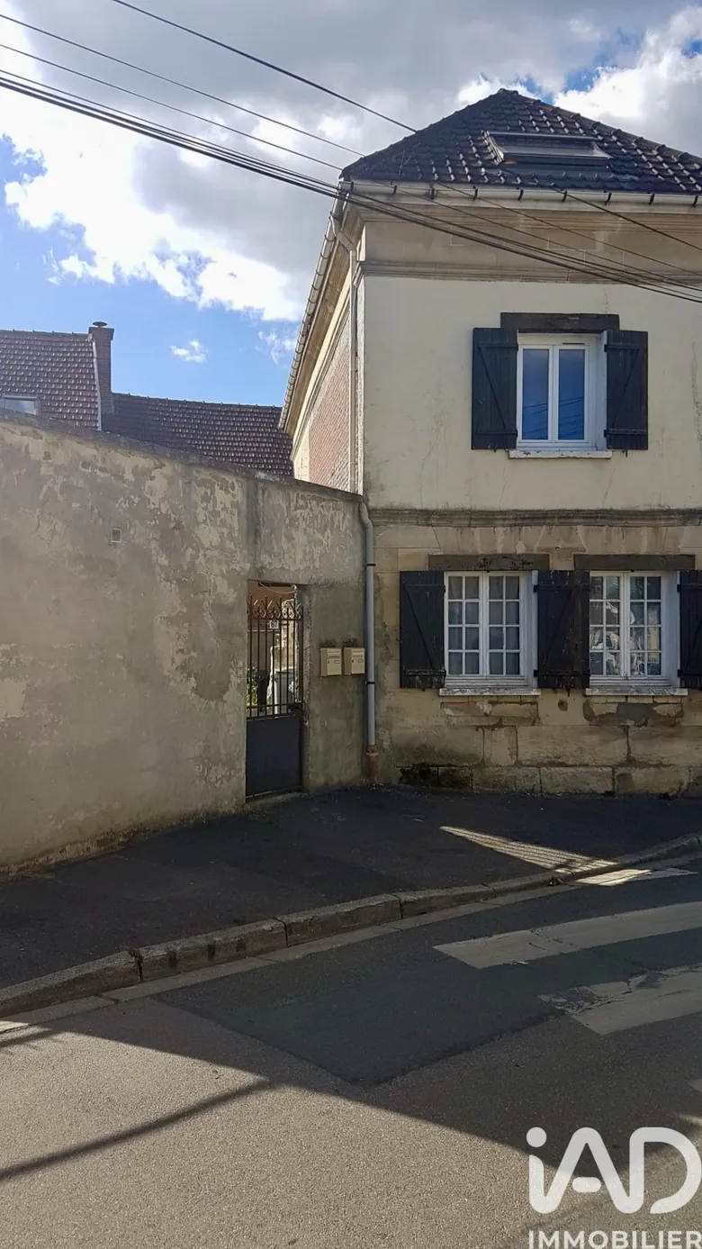 Immeuble 2 pièces 134 m² · à Neuilly-en-Thelle · 134,3 m² · 295 000 €