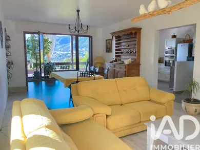 Apartment in Toulon (83000)