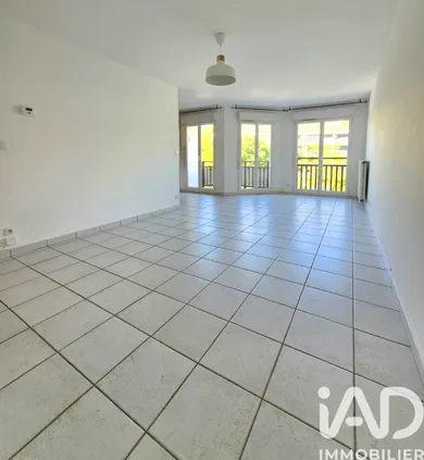 Apartment in Saint-Julien-en-Genevois (74160)