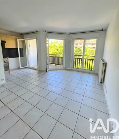 Apartment in Saint-Julien-en-Genevois (74160)