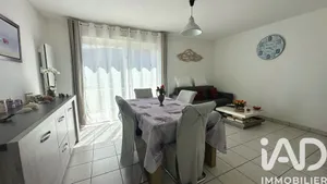 Apartment in Arès (33740)