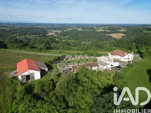 House in Garos (64410)