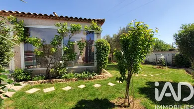 Traditional house in Meynes (30840)