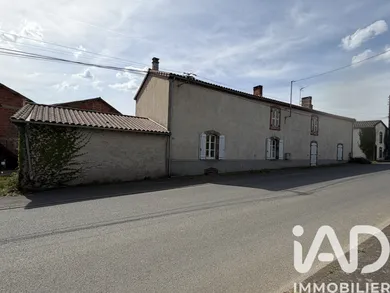 Maison de village à Saint-Pierre-du-Chemin (85120)