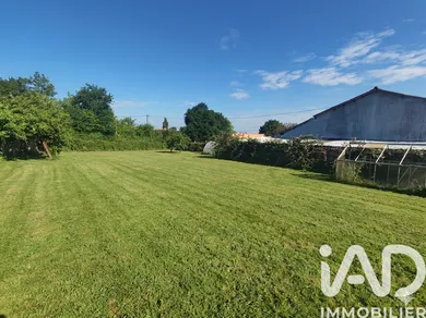 Land in Essarts-en-Bocage (85140)