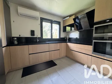 House in Sceaux (92330)