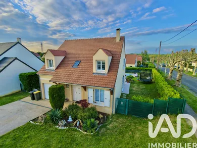 Maison à Ozouer-le-Voulgis (77390)