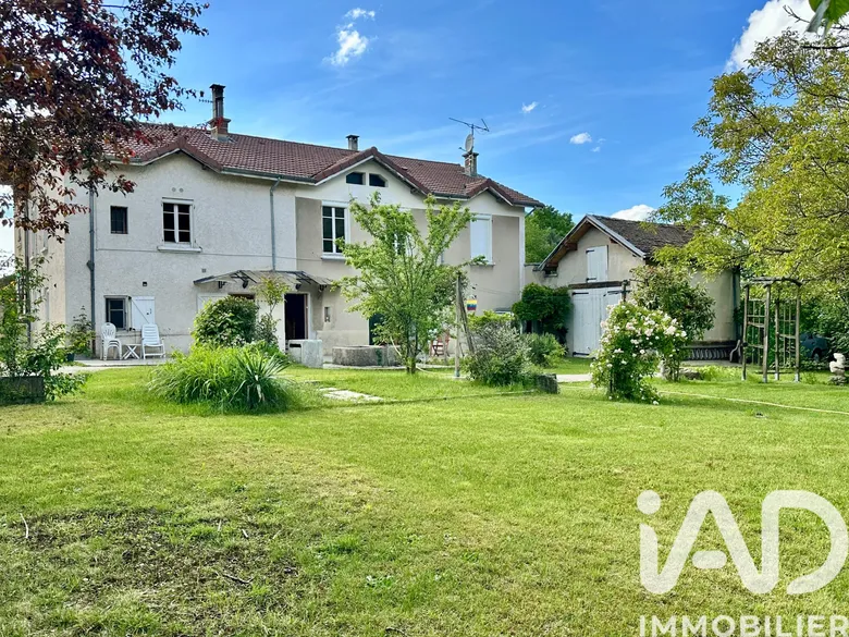 Maison 7 pièces 218 m² · à Voiron · 217,7 m² · 530 000 €