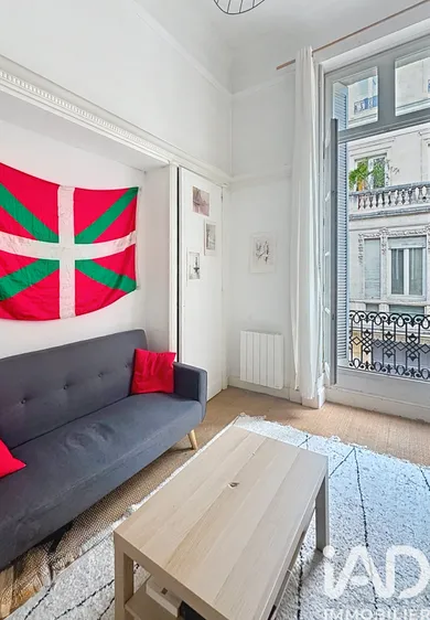 Apartment in Bordeaux (33000)