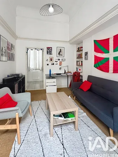 Apartment in Bordeaux (33000)