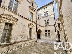 Apartment in Aramon (30390)
