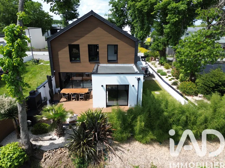 Maison 7 pièces 148 m² · à Vannes · 148 m² · 842 230 €