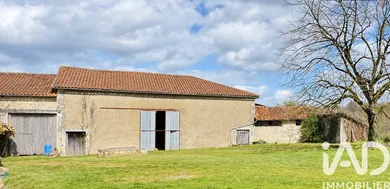 House in Vitrac-Saint-Vincent (16310)
