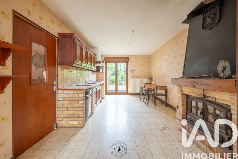 Maison 6 pièces 154 m² · à Fléville-Lixières · 154 m² · 108 000 €