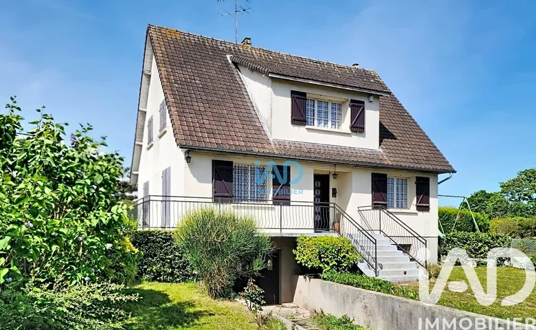 Maison 5 pièces 125 m² · à Saint-Étienne-du-Rouvray · 125 m² · 225 000 €