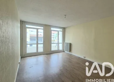 Appartement à Saint-Étienne (42100)