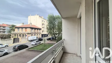 Appartement à Saint-Étienne (42100)