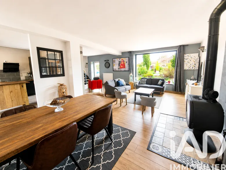 Maison 7 pièces 176 m² · à Saint-Ay · 176 m² · 399 999 €