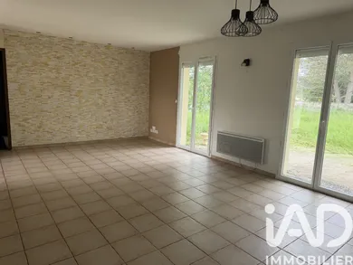 Maison à Saint-Sauveur-de-Puynormand (33660)