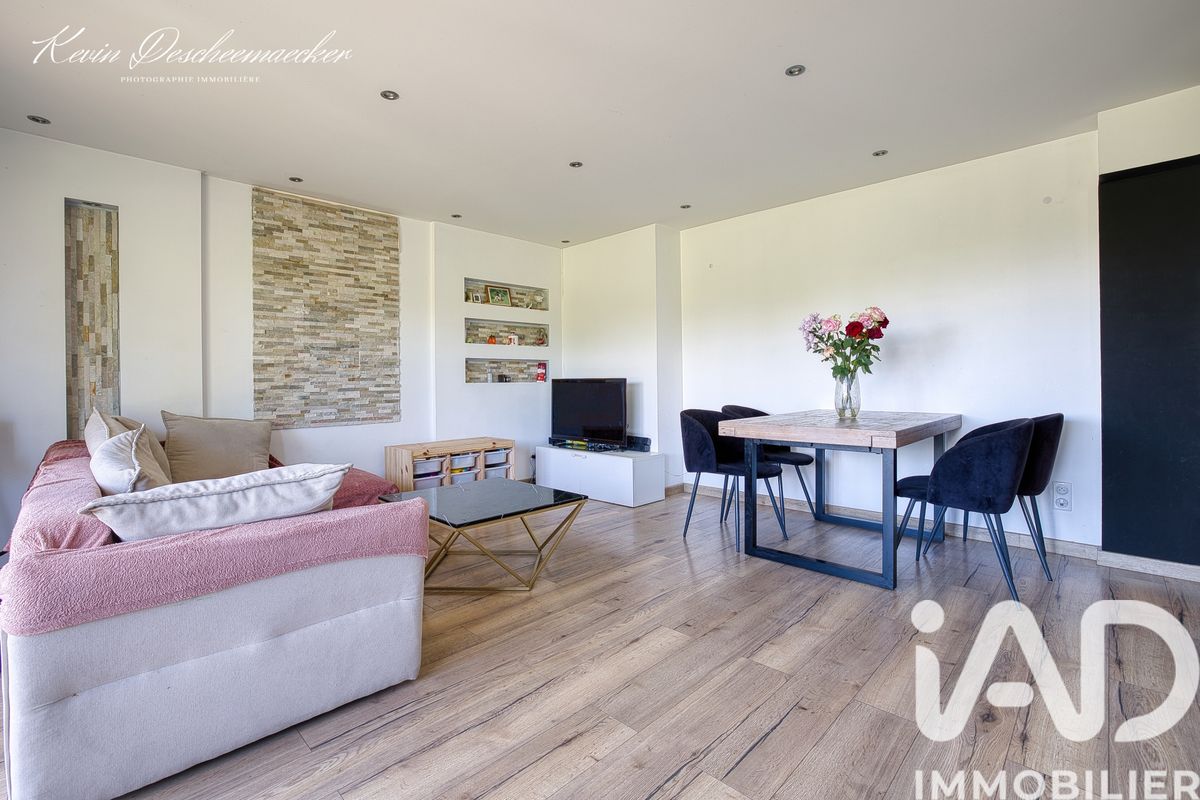 appartement à Péron