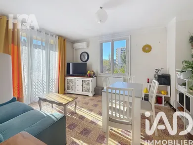 Apartment in Toulon (83000)